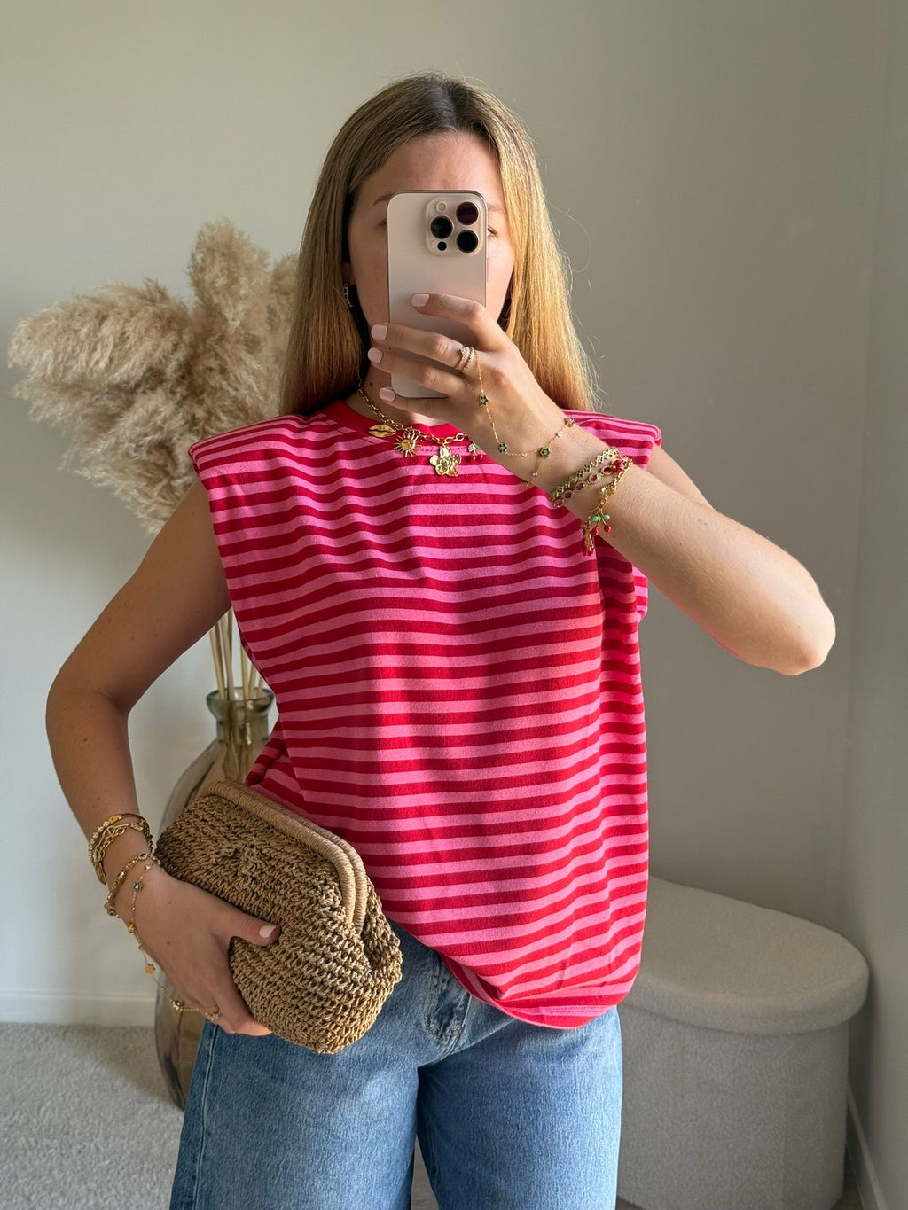 T-shirt rayé rouge et rose