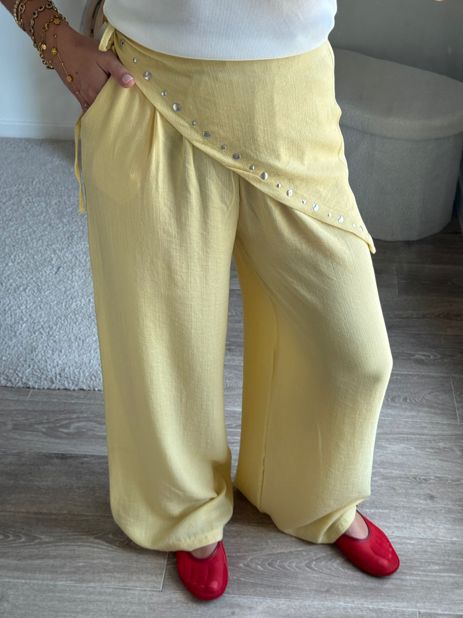 Pantalon avec ceinture -jaune
