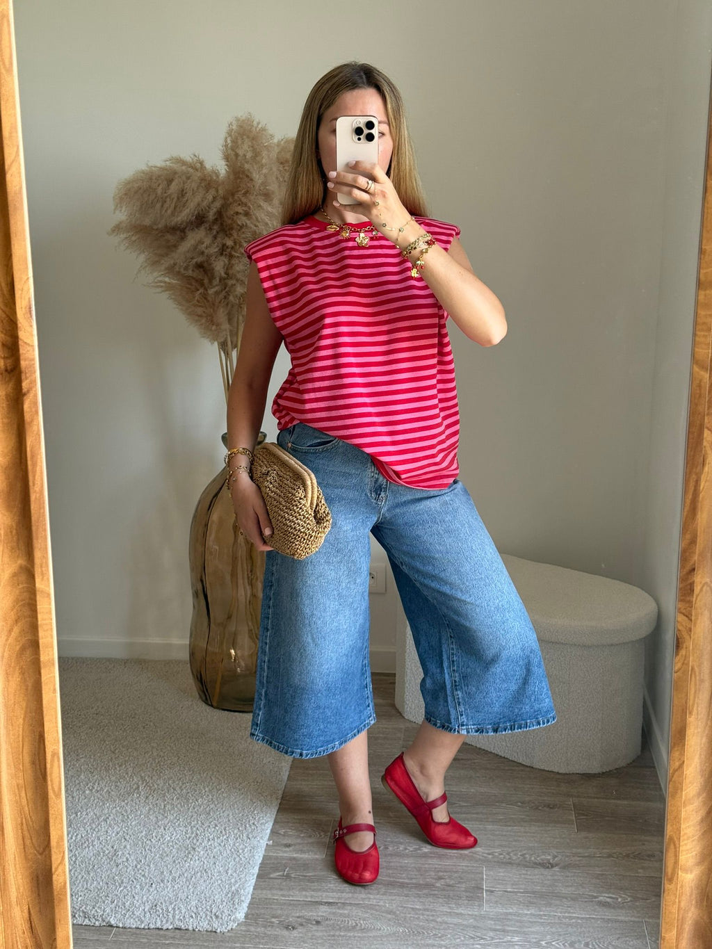 T-shirt rayé rouge et rose