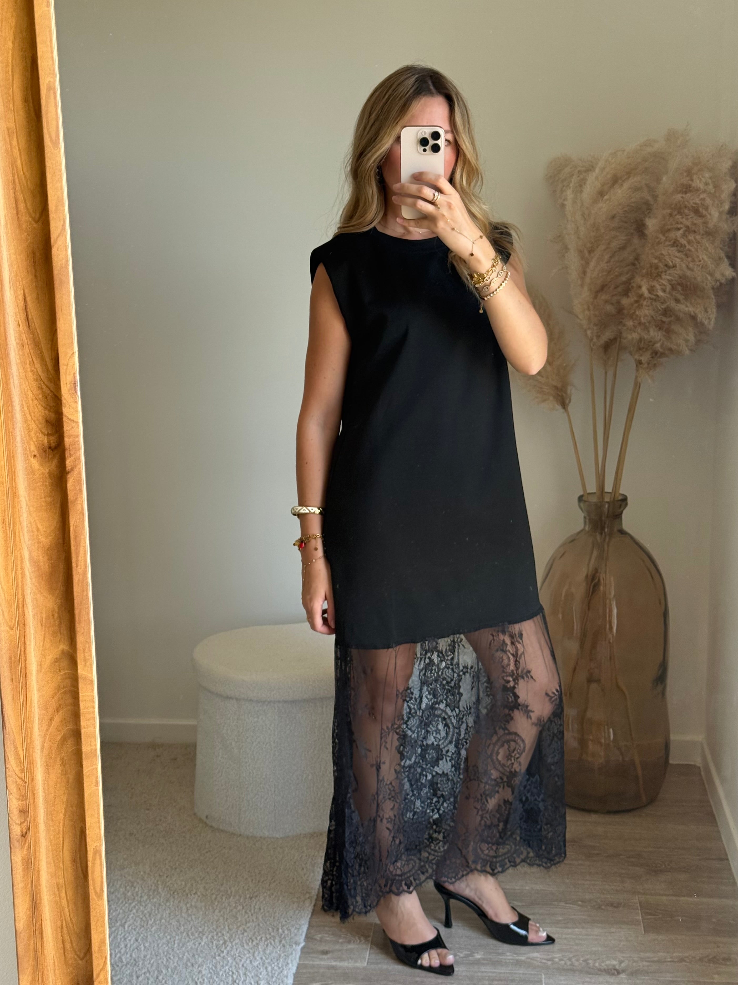 Robe sans manche en Cotton avec détails en dentelle