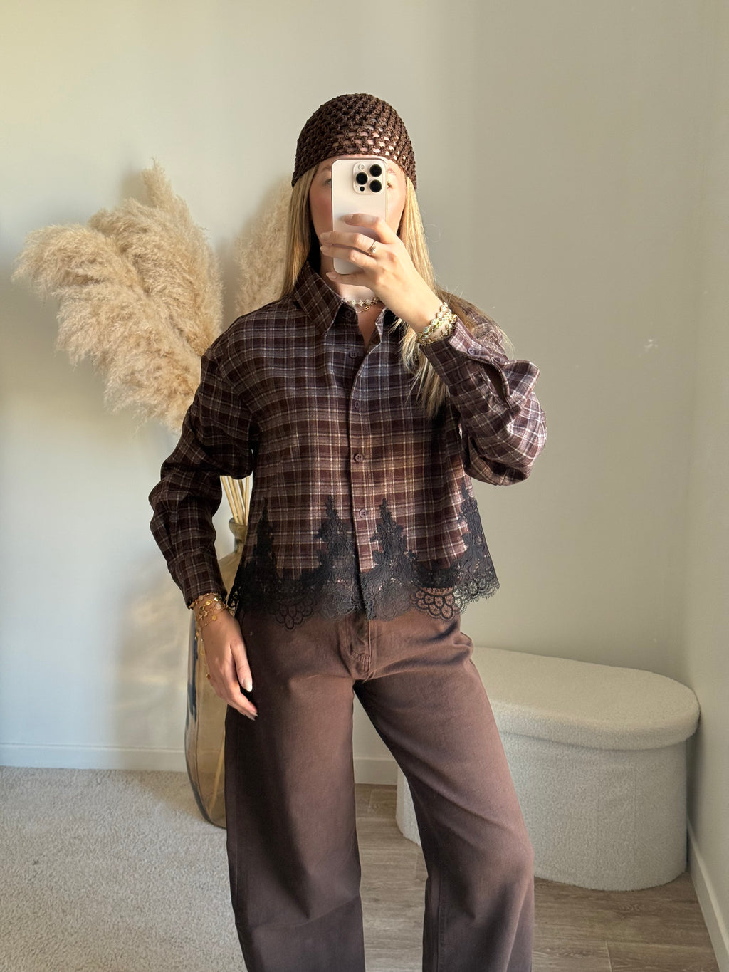 Chemise à carreaux avec détails en dentelle