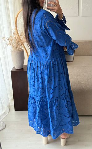 Robe brodé