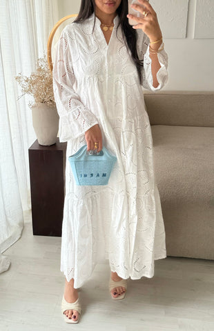 Robe brodé