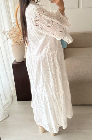 Robe brodé