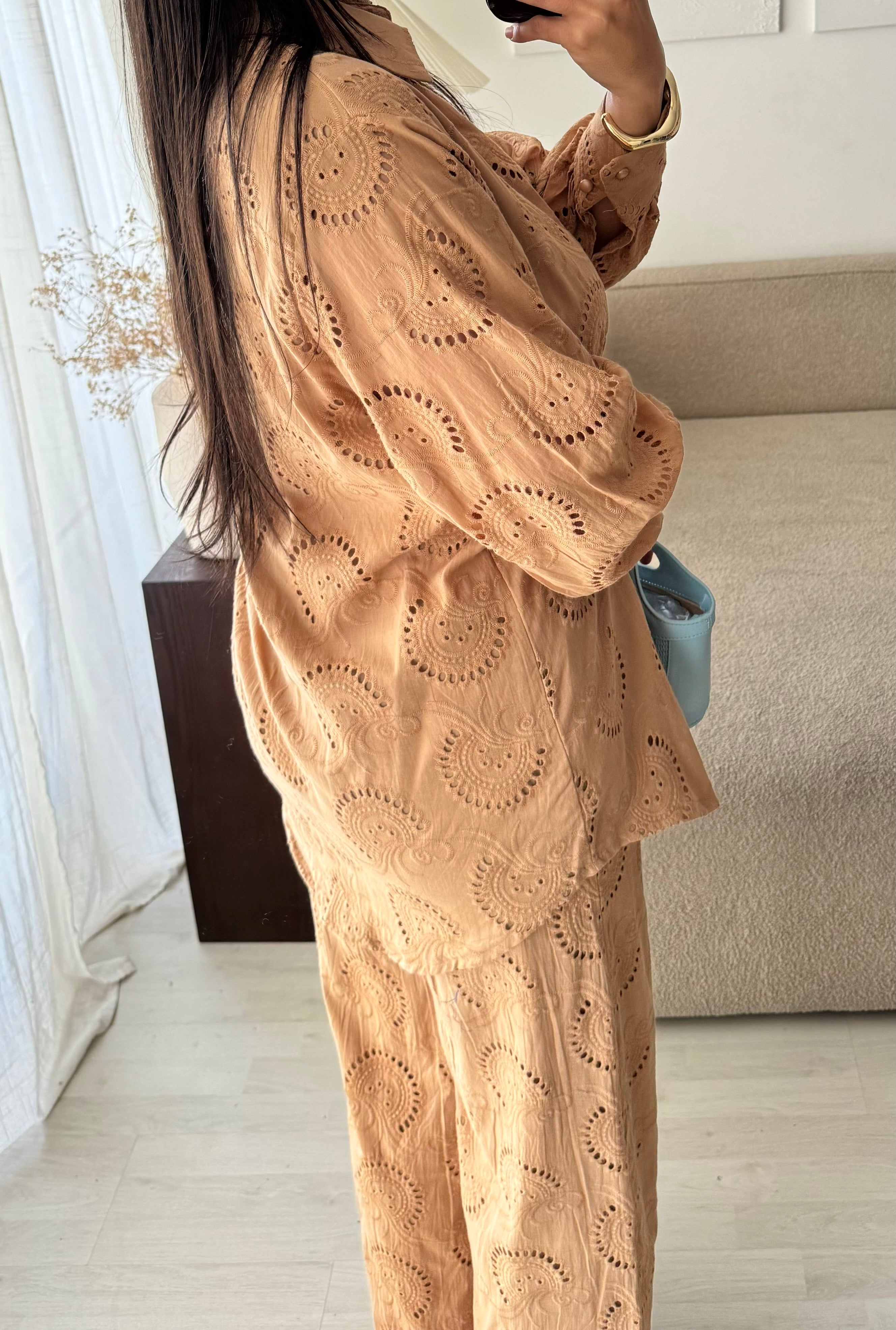 Ensemble broderie anglaise camel