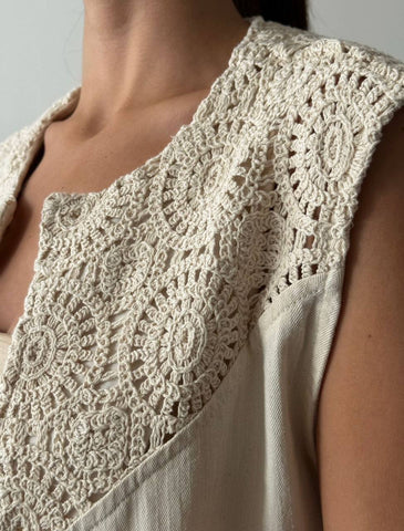 Veste en crochet sans manche