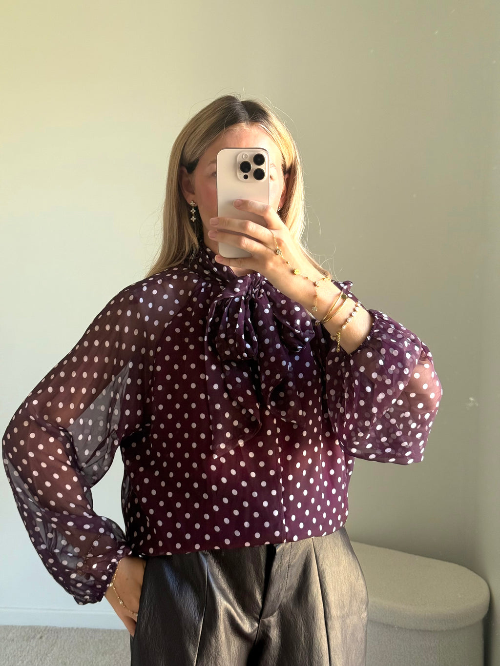Blouse Fluide à Pois en bordeaux