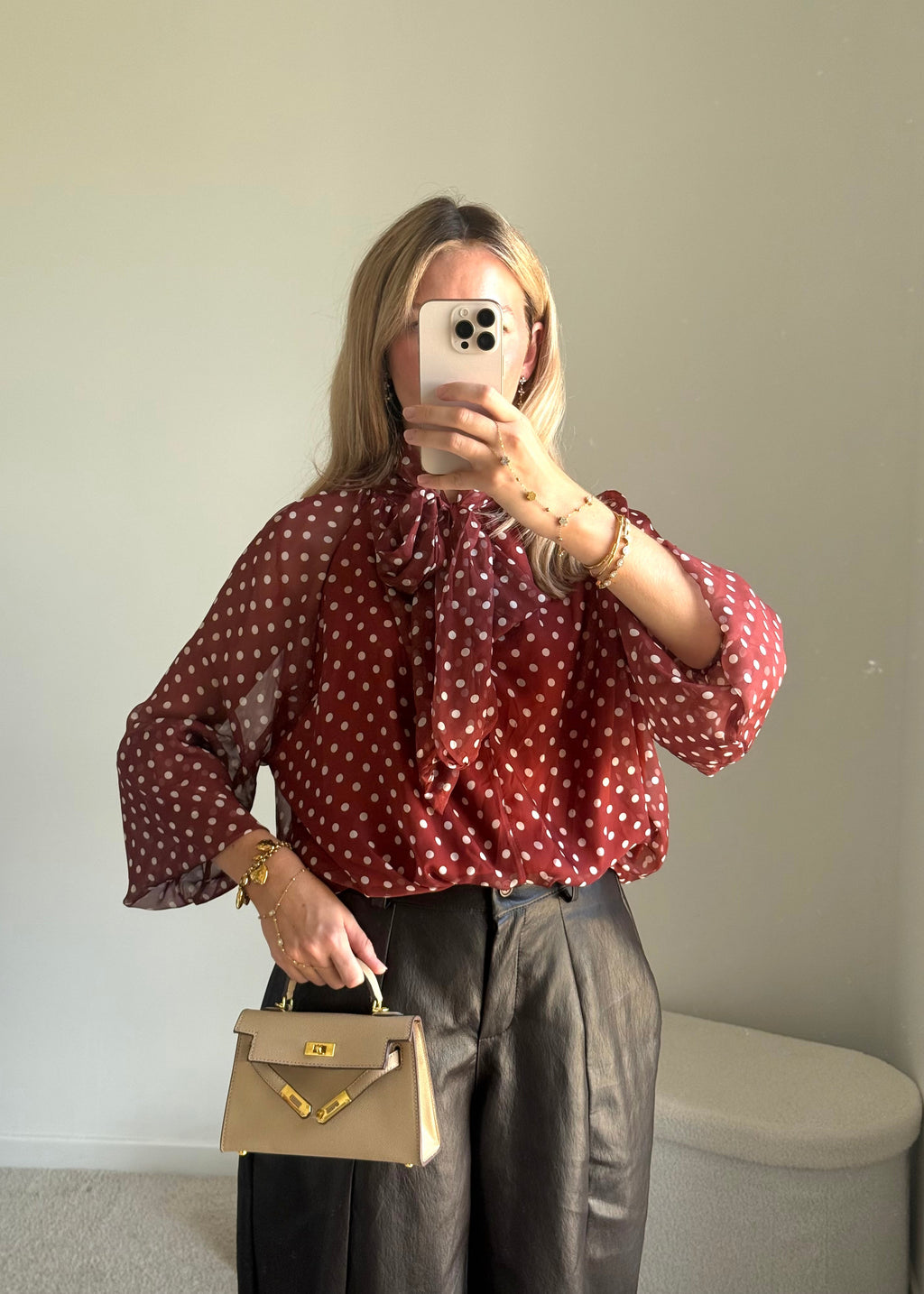 Blouse Fluide à Pois avec Foulard - Rouge