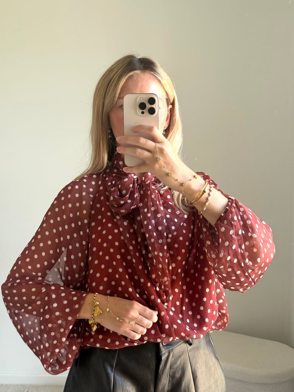 Blouse Fluide à Pois avec Foulard - Rouge
