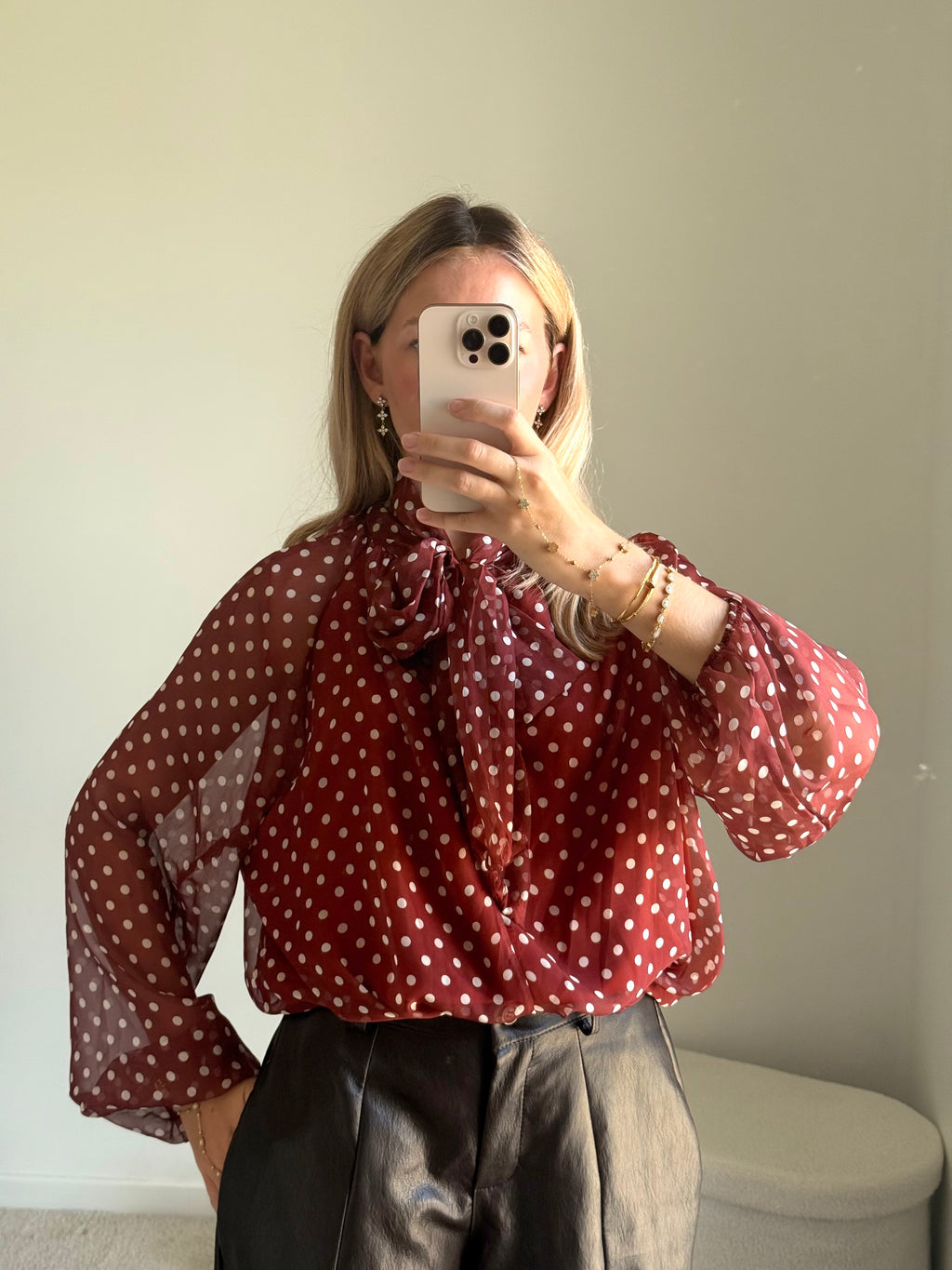 Blouse Fluide à Pois avec Foulard - Rouge
