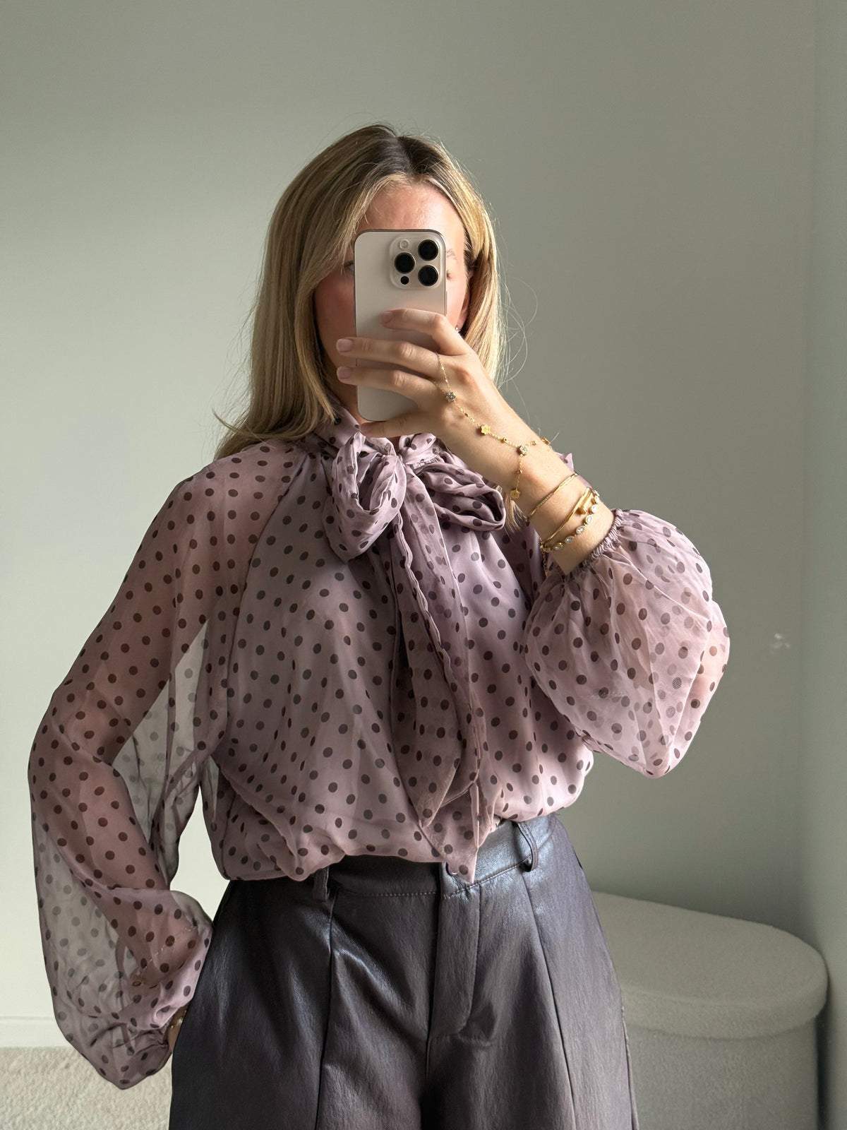 Blouse Fluide à Pois avec Foulard - Rose poudré