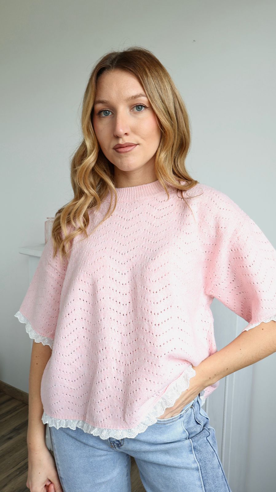 Pull "Esmée" en maille ajourée et dentelle