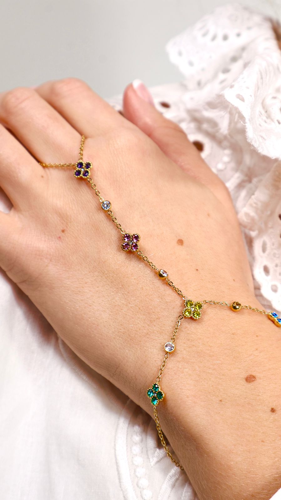 Chaîne de main multicouleur