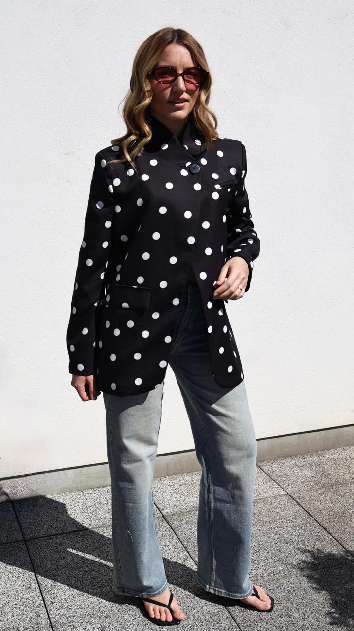 BLAZER CROISÉ À POIS ET COL MONTANT