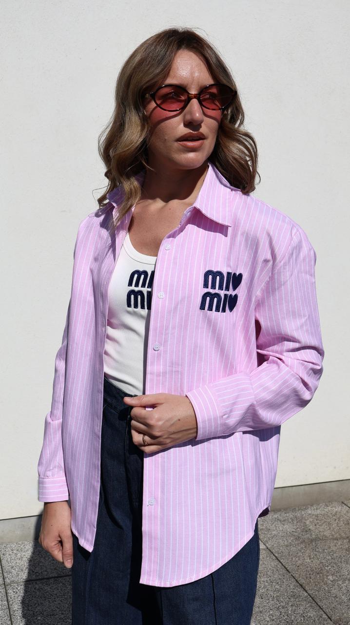 Ensemble Combiné : Chemise à Rayures et Top Brodés