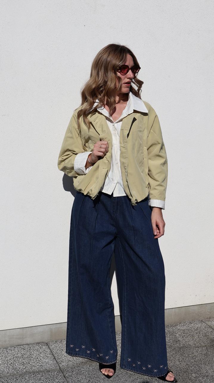 Blouson Technique Court à Col Chemise et Finitions Élastiquées