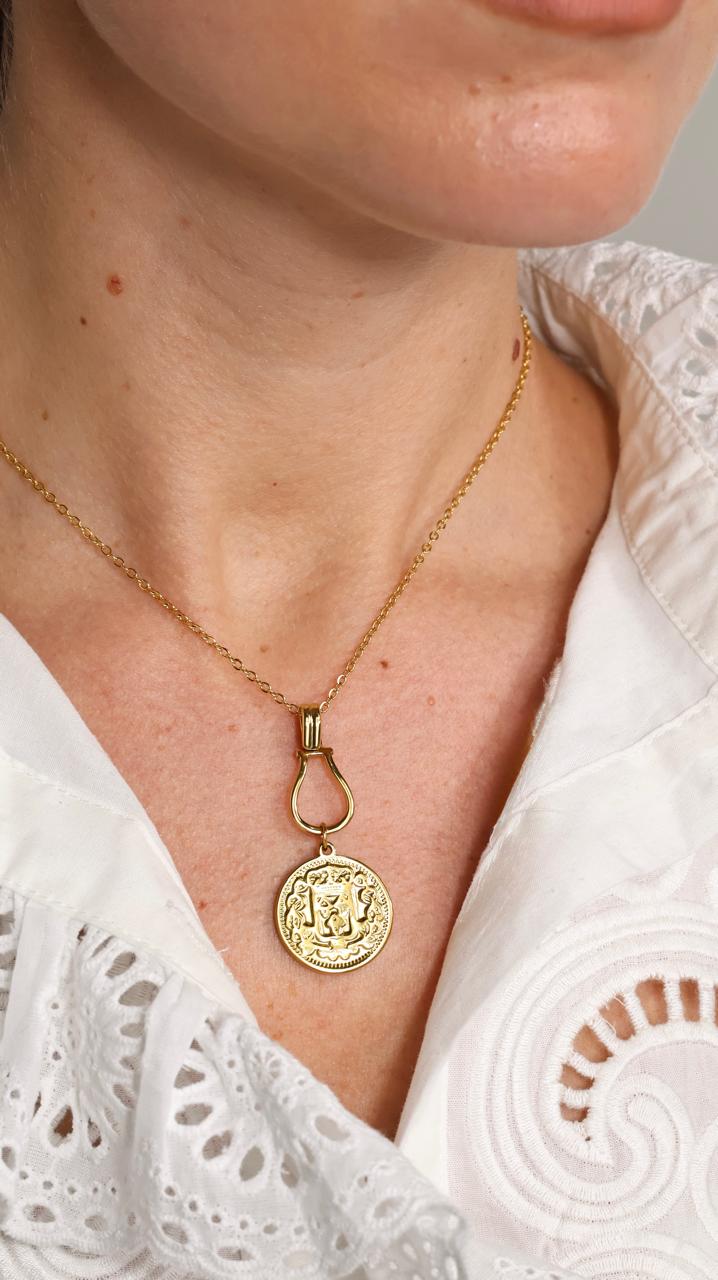 Collier Médaille "Héritage" Doré