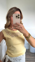 Top en Maille à Plastron Dentelle