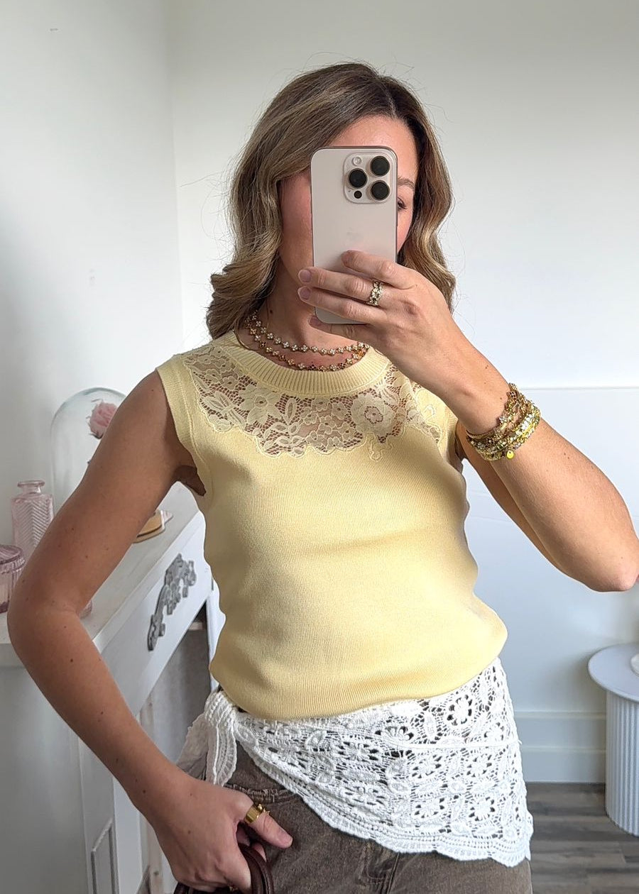 Top en Maille à Plastron Dentelle