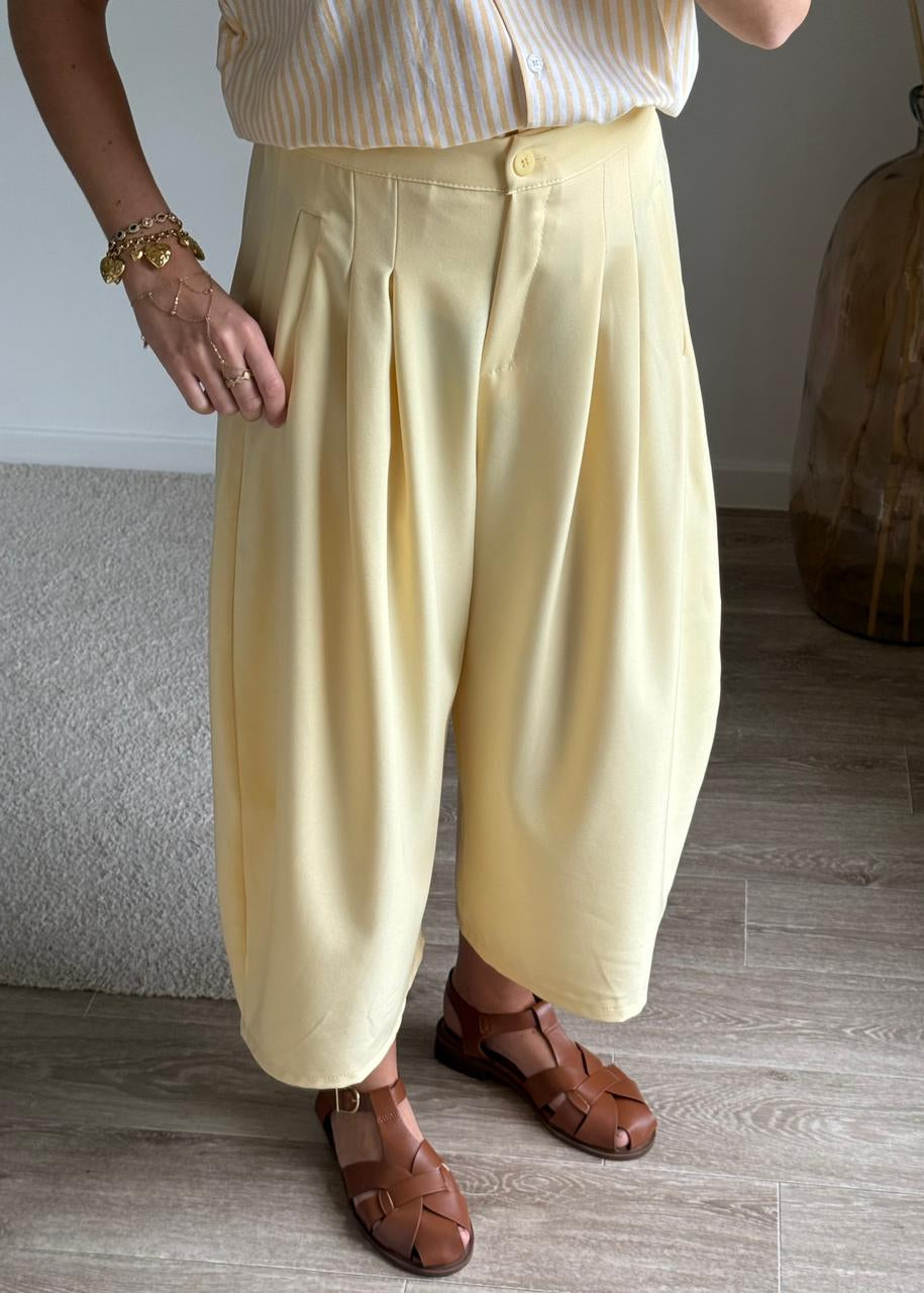 Bermuda Chloé Jaune Pastel