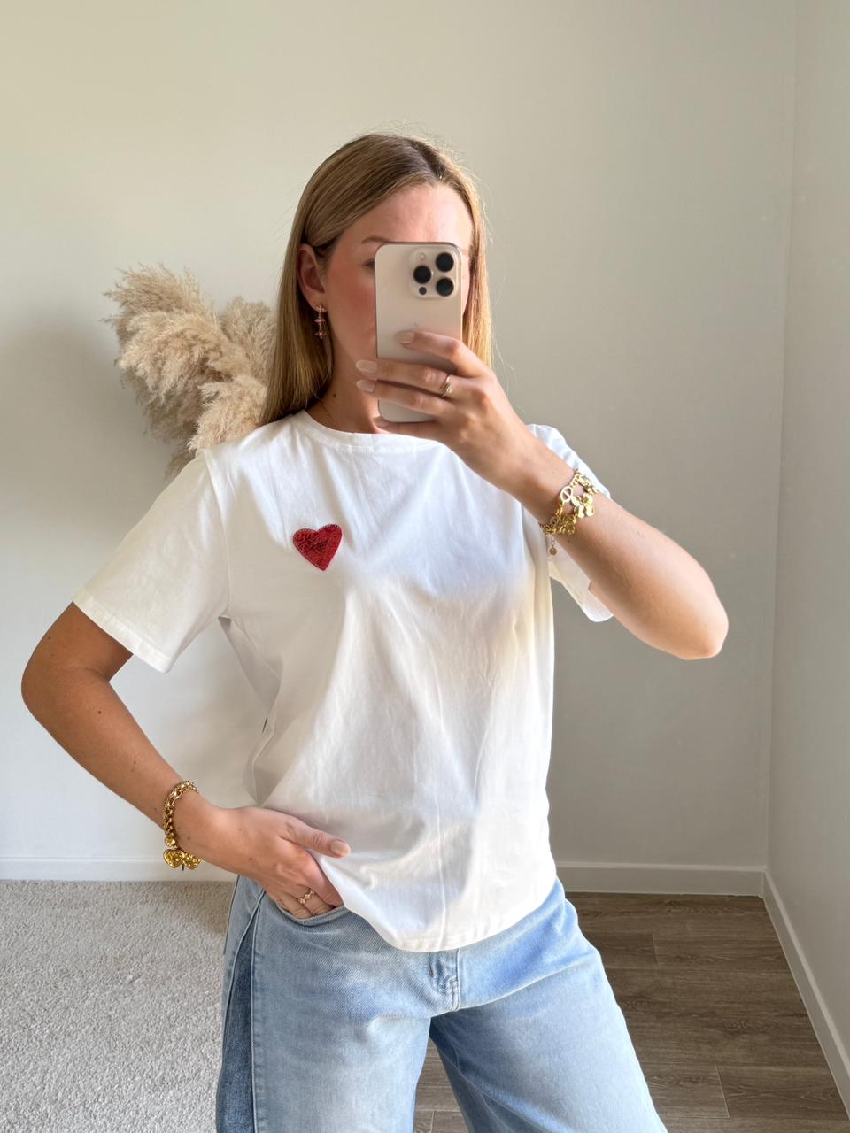T-shirt Basique avec Broderie Cœur