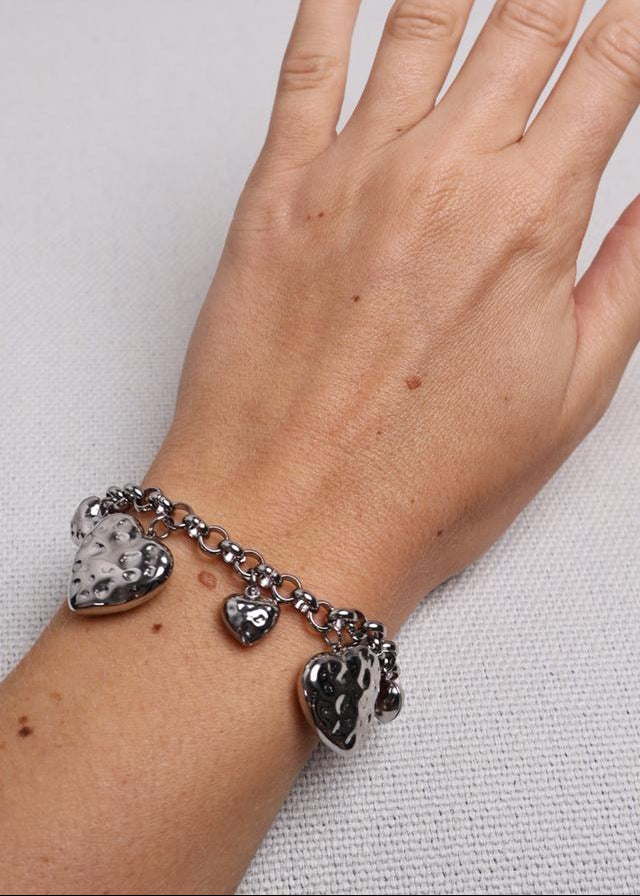 Bracelet Breloques Cœurs Martelés – Argent