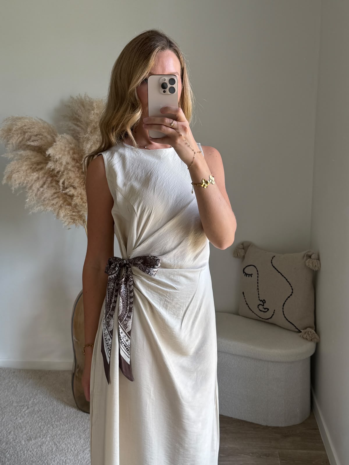 Robe Beige Sans Manches Effet Lin