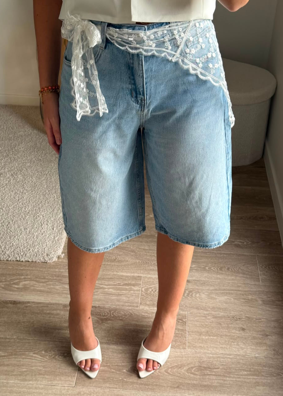 Short bermuda denim détail foulard dentelle
