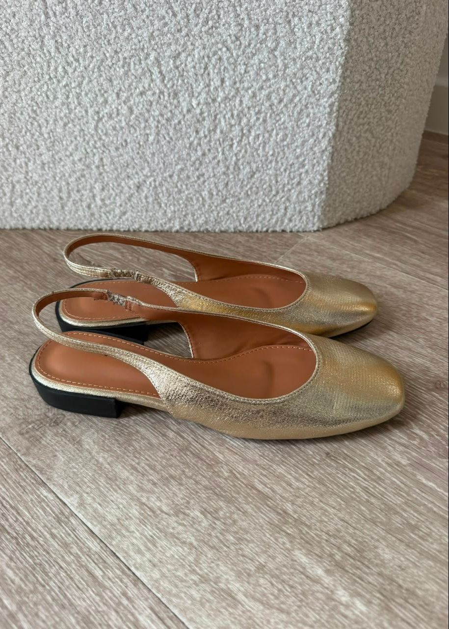 Ballerines slingback métallisées à bout carré