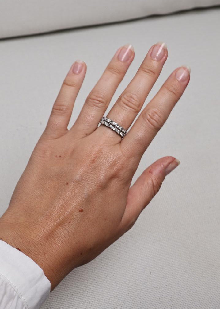 Alliance fine argentée strass style marquise