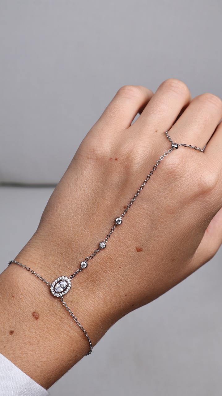 Chaîne de main à pendentif ovale serti - Argent
